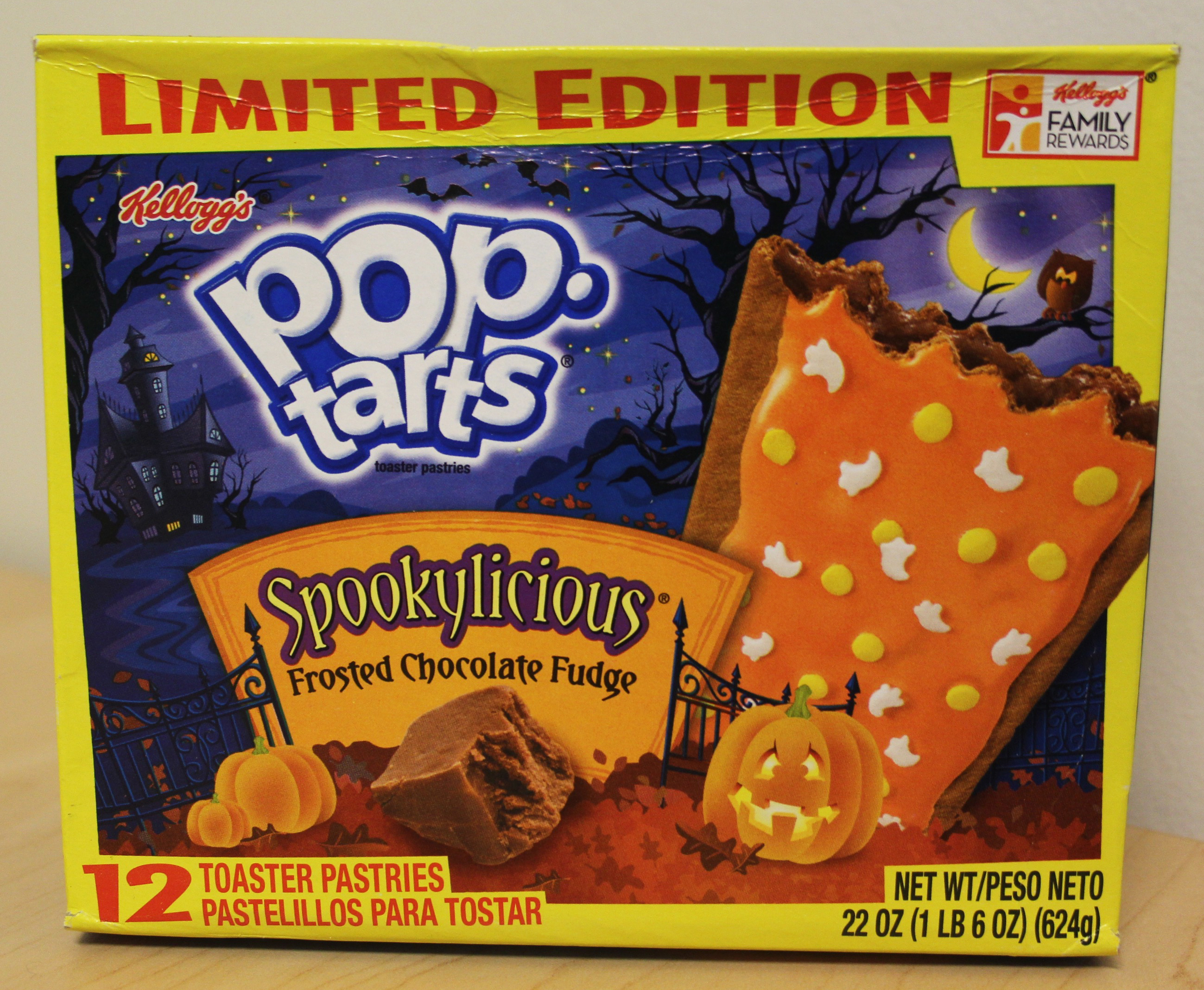 Review: Spookylicious Frosted Chocolate Fudge Pop-Tarts.