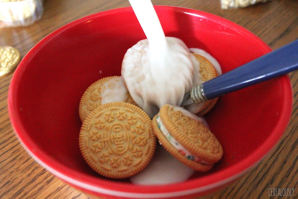 Fruity Crisp Oreos with Milk