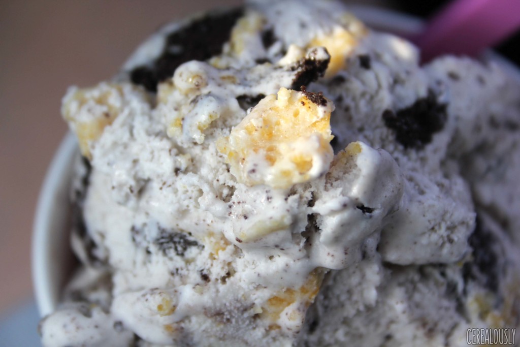 Baskin-Robbins Oreo Milk 'n Cereal Ice Cream Frosted Corn Flakes