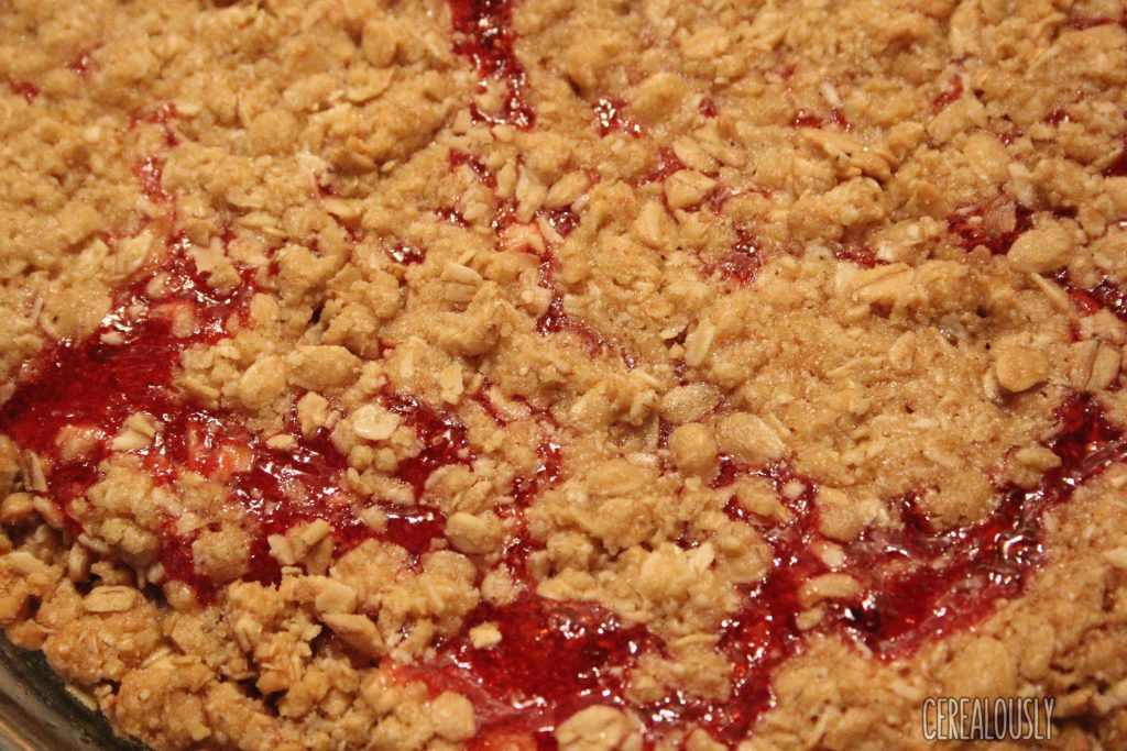 Betty Crocker Welch's Strawberry Oatmeal Bars Baking Mix Baked