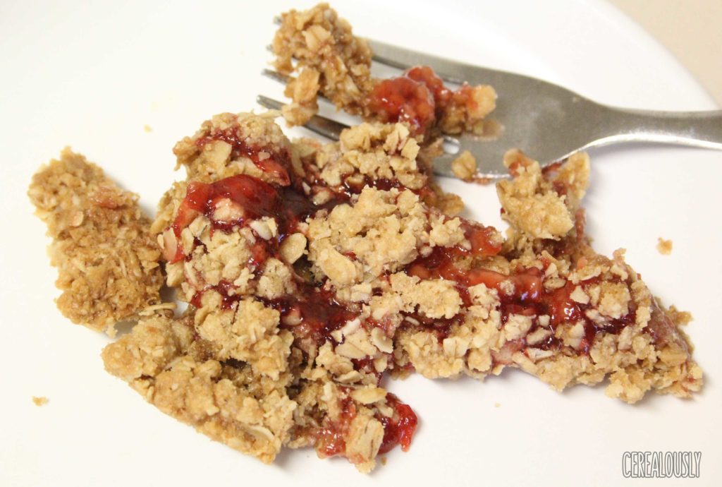 Betty Crocker Welch's Strawberry Oatmeal Bars Baking Mix Crumble