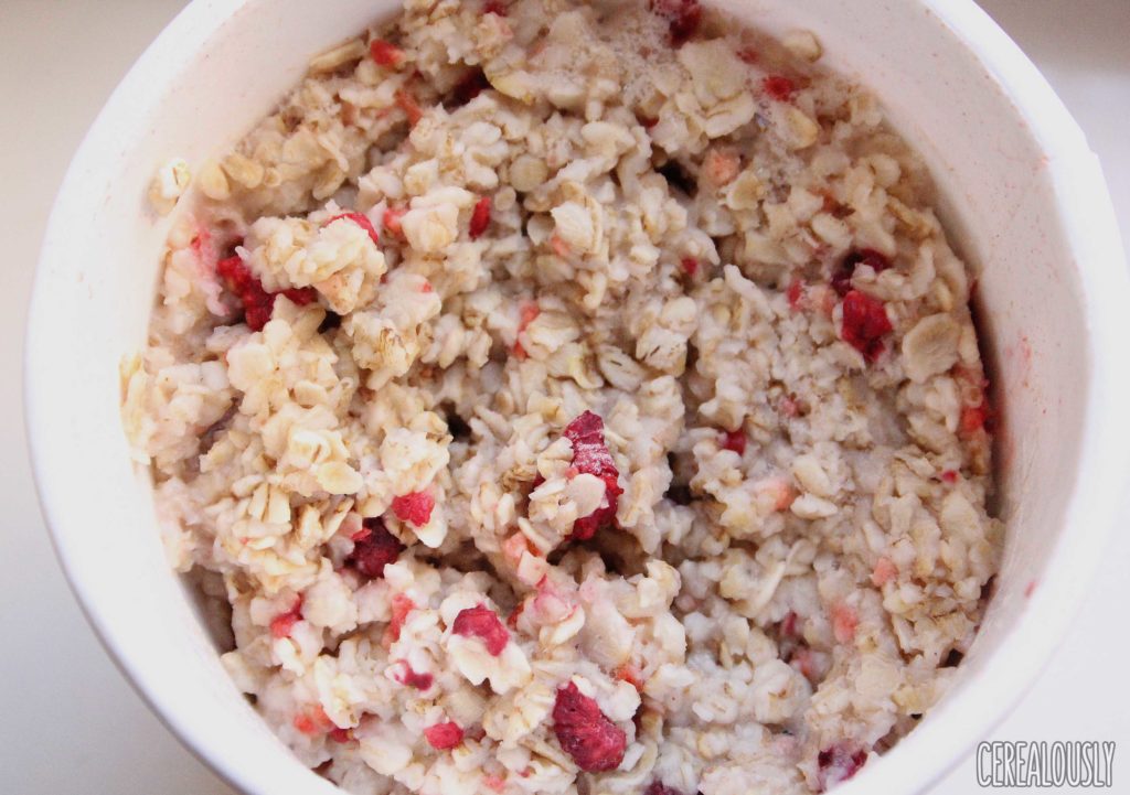 Trader Joe's Strawberry Raspberry Instant Oatmeal Cup