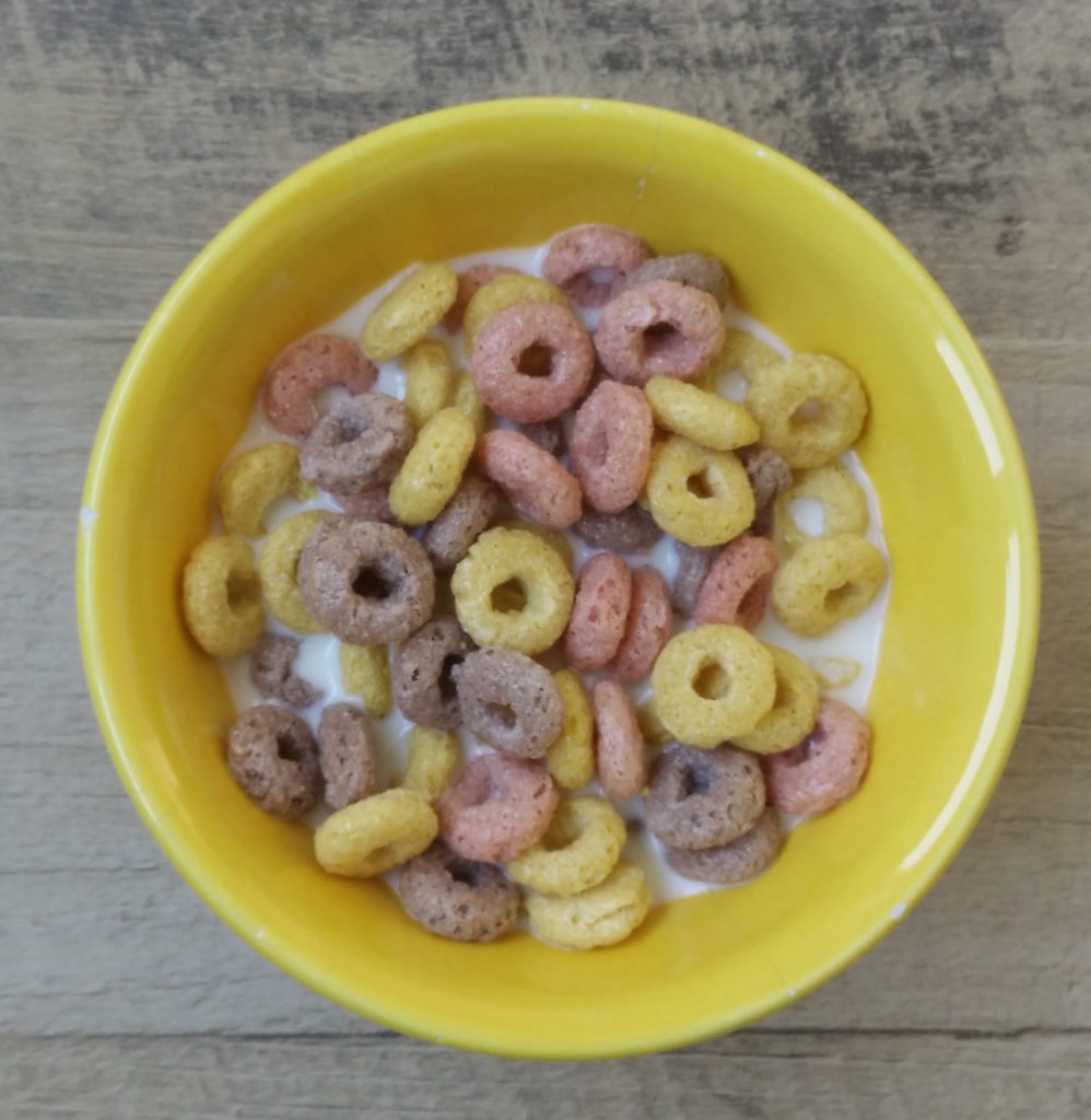 Kellogg's German Unicorn Froot Loops Cereal Review with Milk