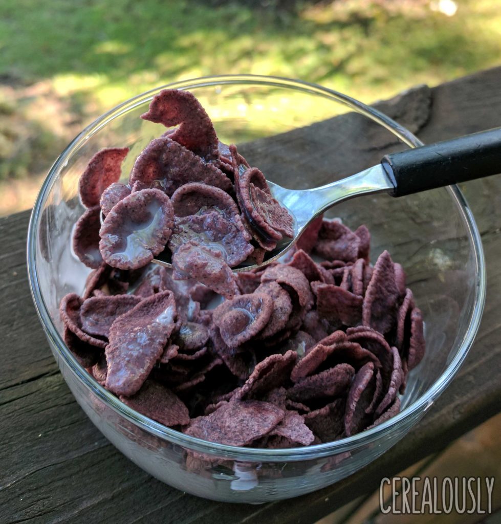 Trader Joe's Organic Purple Maize Flakes Cereal Review – With Milk