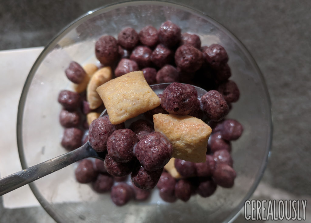 kashi-by-kids-honey-cinnamon-berry-crumble-cereals-review-milk