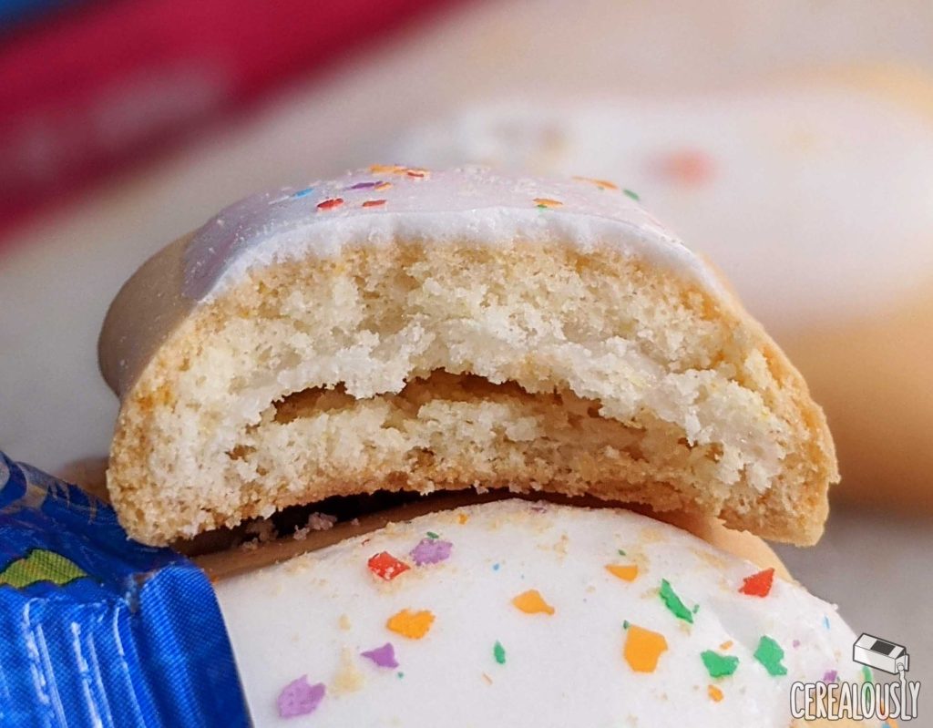 New Kellogg's Confetti Cake Pop-Tarts Bites Review Filling