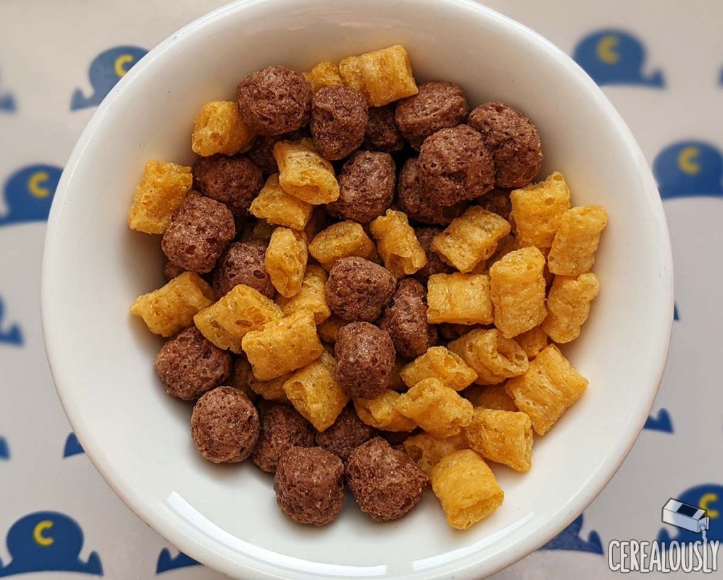 New Cap'n Crunch's Chocolate Caramel Crunch Review - Cereal