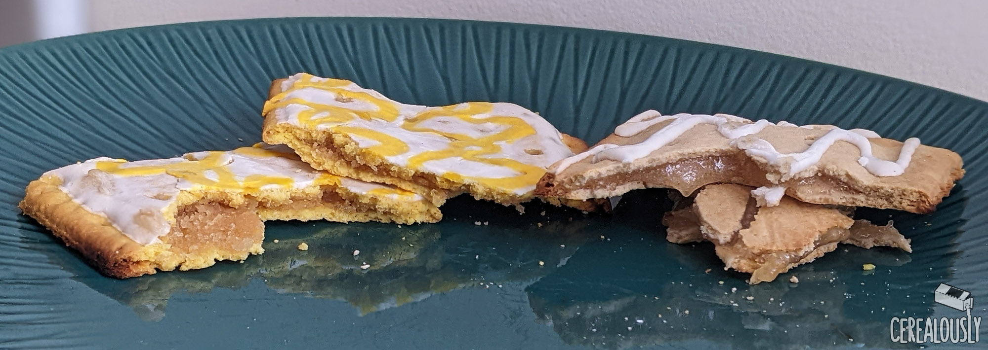 Review Eggo Maple Waffle PopTarts & Apple Fritter PopTarts Cerealously